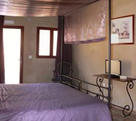 Finca Serena Bed & Breakfast *